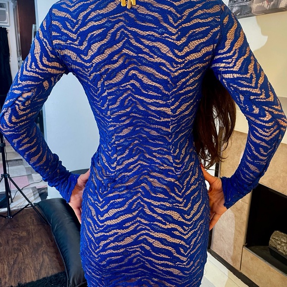 Baccio Gold designer Dress with Swarovski’s and paint - Picture 12 of 14